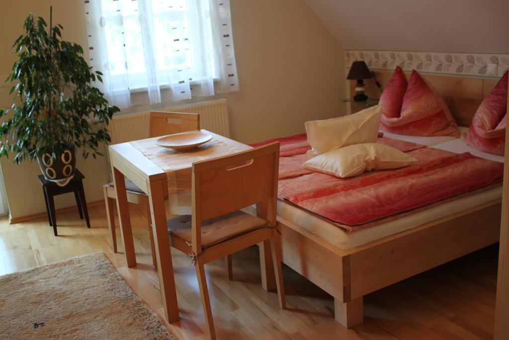 Buschenschank Orsl Wildbach Exterior foto